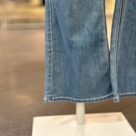 부츠컷 벨트 데님 팬츠