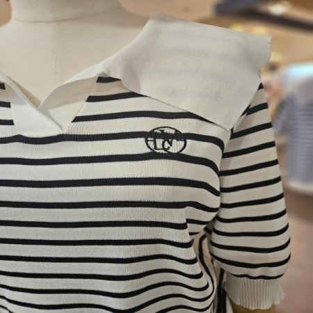 LCV 자수 스웨터