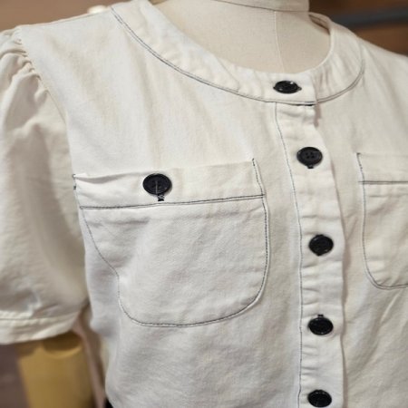 배색 스티치 퍼프 자켓