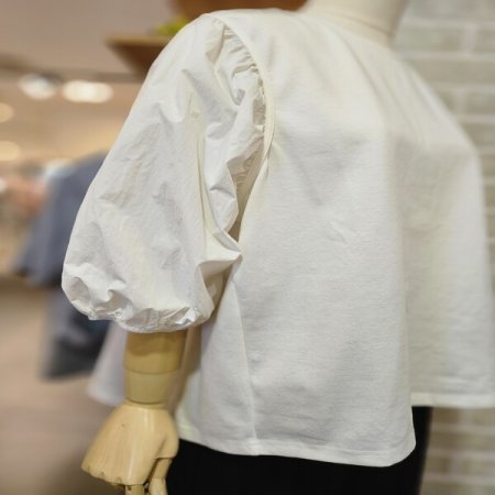 우븐 배색 블라우스