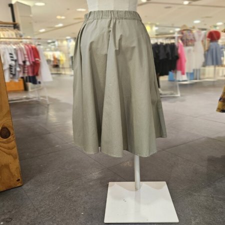 절개 트임 스커트