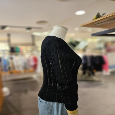 펀칭 자수 가디건