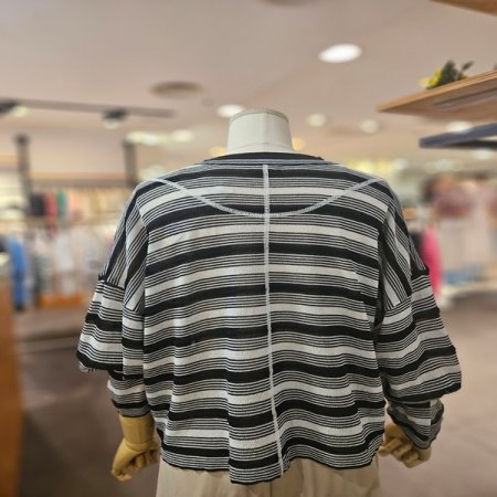 스티치 스트라이프 니트