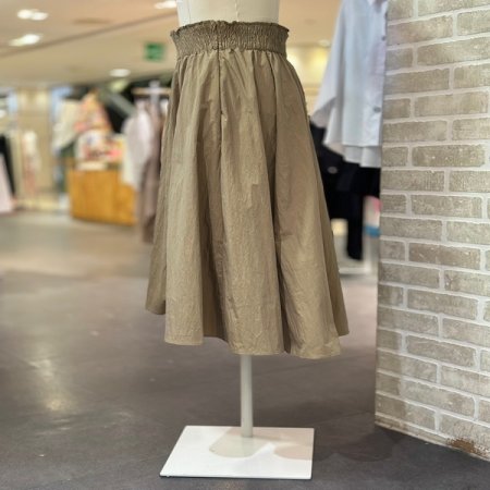 허리 스모킹 플레어 스커트