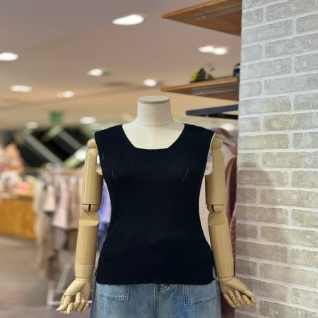 사선 스티치 니트 슬리브리스