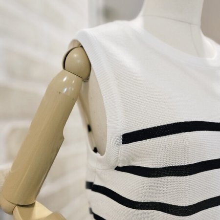 스트라이프 슬리브리스