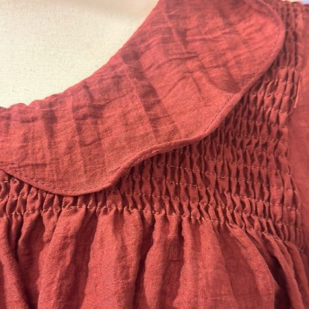 스모킹 셔링 블라우스