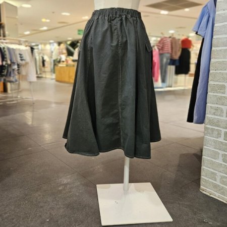 워싱 아웃 포켓 플레어 스커트