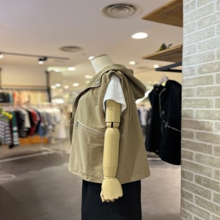 사선 지퍼 베스트