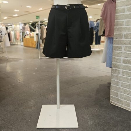 벨트 터크 숏 팬츠