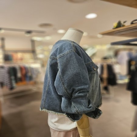 밑단 데끼 워싱 데님 자켓