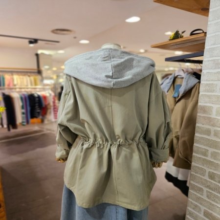 후드 배색 점퍼