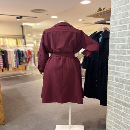 오픈 카라 핀턱 원피스