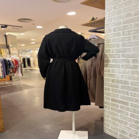 오픈 카라 핀턱 원피스