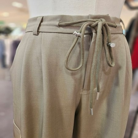 터크 아웃 포켓 팬츠