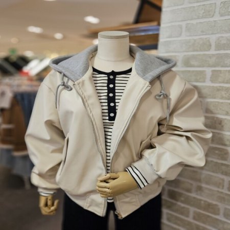 후드 인조 가죽 점퍼