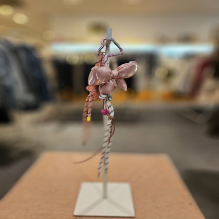 큐빅 리본 스트랩 키링