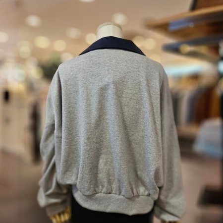 카라 배색 맨투맨 티셔츠