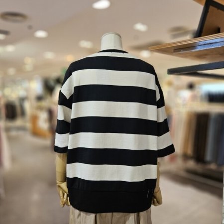 와이드 단가라 반팔 티셔츠