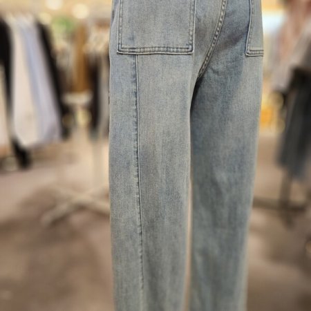 뒤 절개 세미 와이드 데님 팬츠