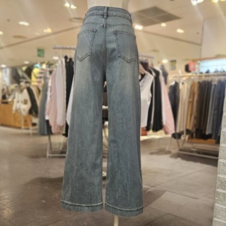 앞 절개 스트레이트핏 데님 팬츠