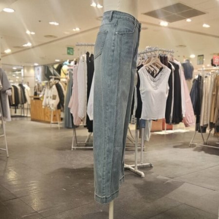 앞 절개 스트레이트핏 데님 팬츠