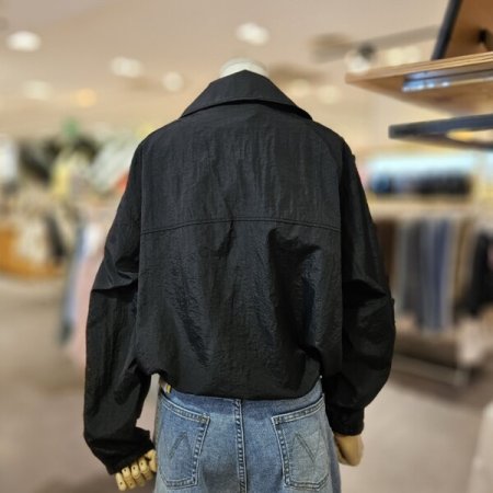 카라 집업 점퍼