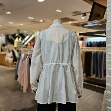 허리 스트링 바람막이 점퍼