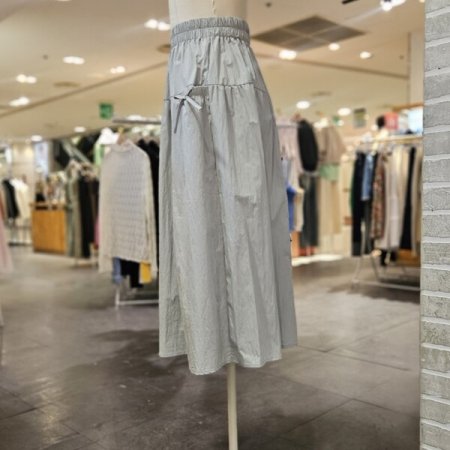 리본 포켓 플레어 스커트