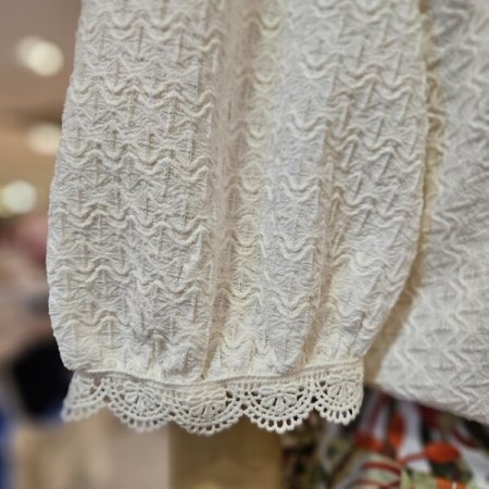 비즈 카라 블라우스