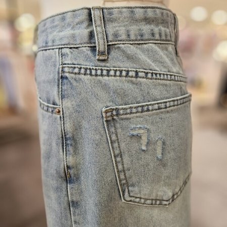 밑단 데미지 H라인 스커트