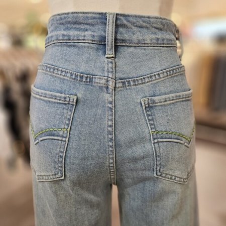 스티치 장식 일자핏 데님 팬츠