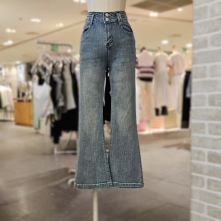 투버튼 부츠컷 데님 팬츠