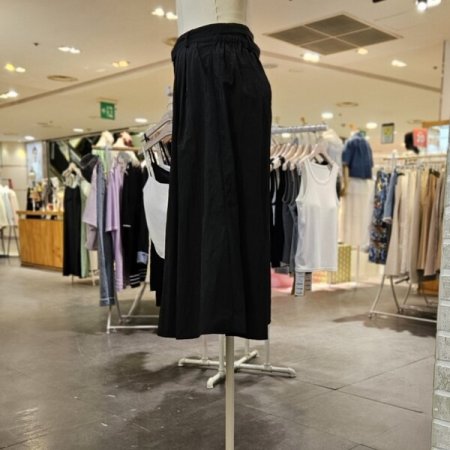 벨티드 트임 치마 바지