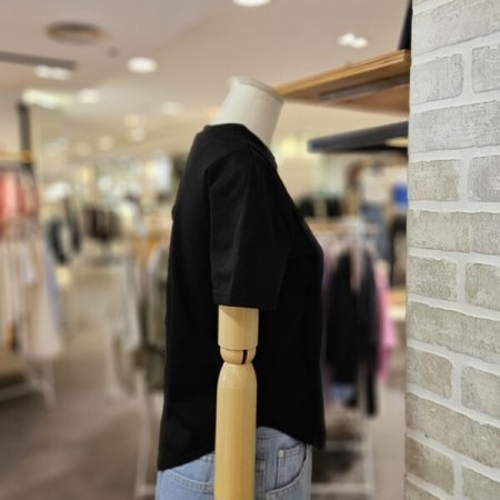 밑단 배색 로고 티셔츠