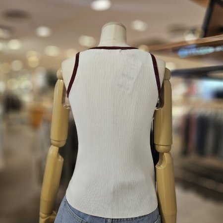 그로브 장식 니트 탑