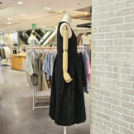 민소매 벌룬 원피스