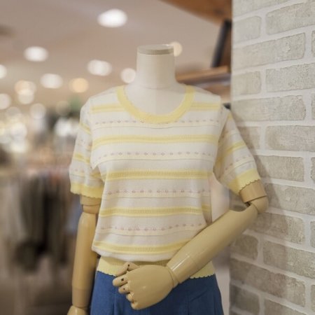 플라워 자카드 니트