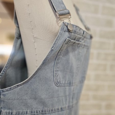 숏 데님 멜빵 팬츠