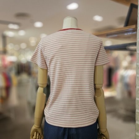 배색 자수 스트라이프 티셔츠