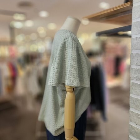 러플 소매 크링클 티셔츠