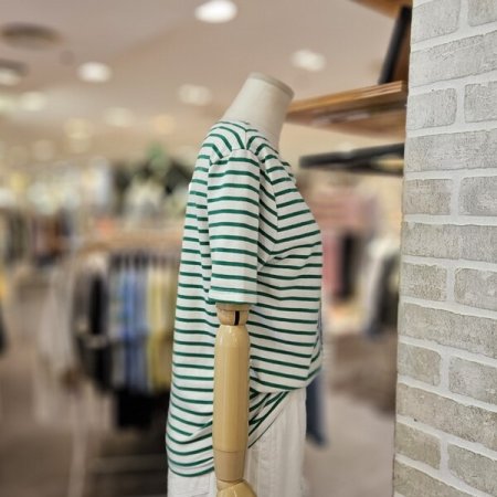 자수 스트라이프 반팔 티셔츠