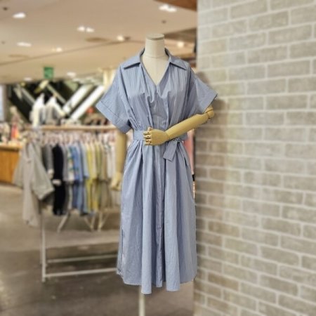 카라 벨트 장식 원피스
