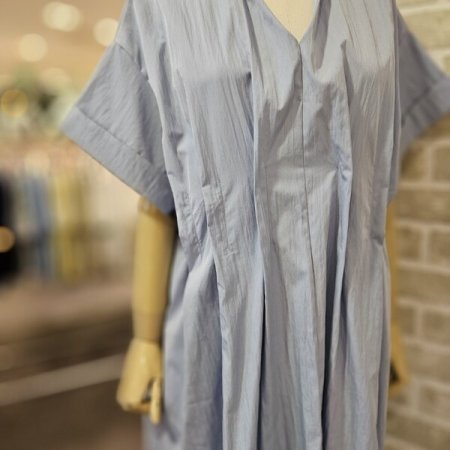 카라 벨트 장식 원피스