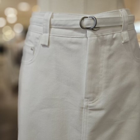 벨티드 슬림핏 스커트