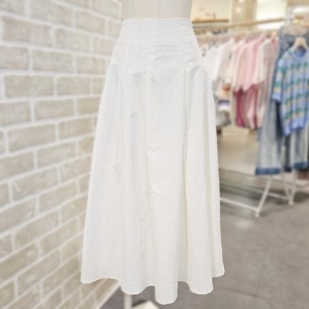 턱 장식 플레어 스커트