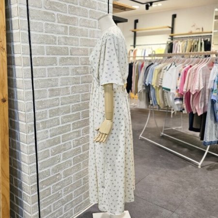 셔링 날개 소매 원피스