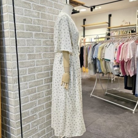 셔링 날개 소매 원피스