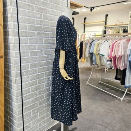 셔링 날개 소매 원피스