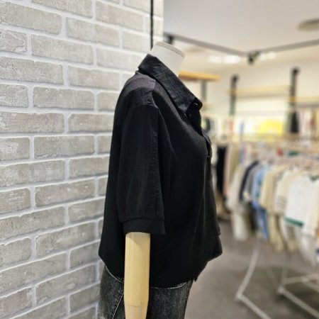 끈 장식 카라 블라우스